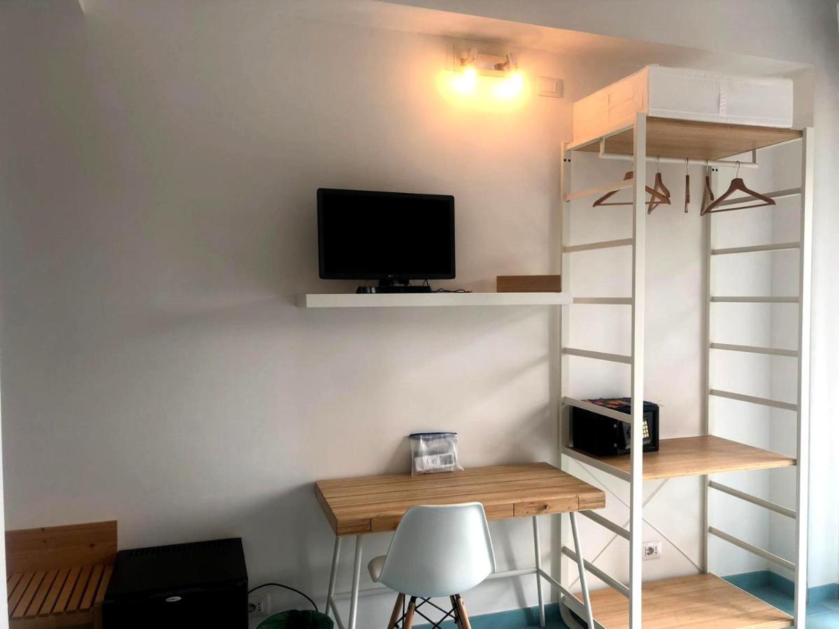 Bed and breakfast Sea View Di Amedeo
