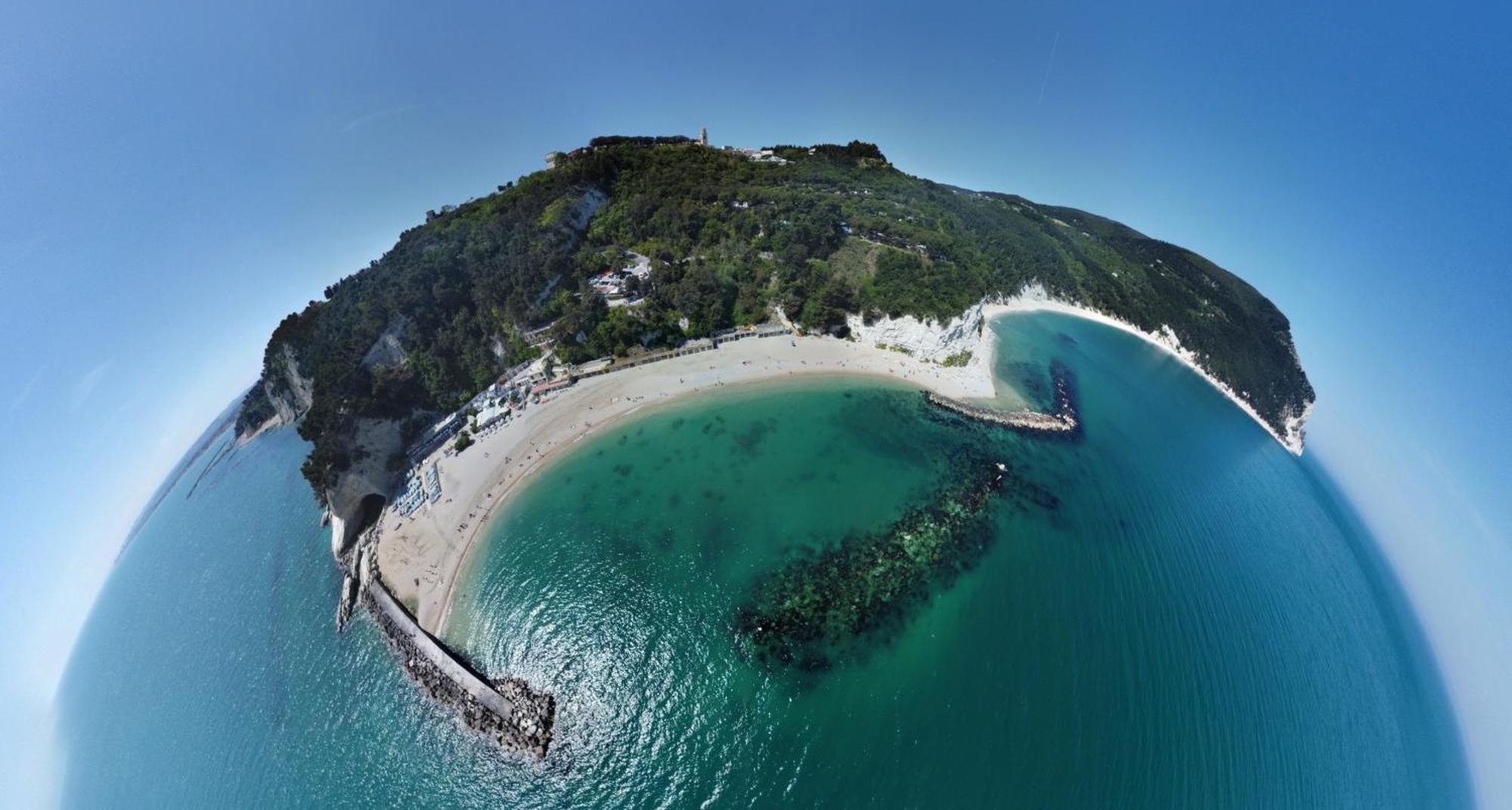 Sea View Di Amedeo Bed and breakfast *