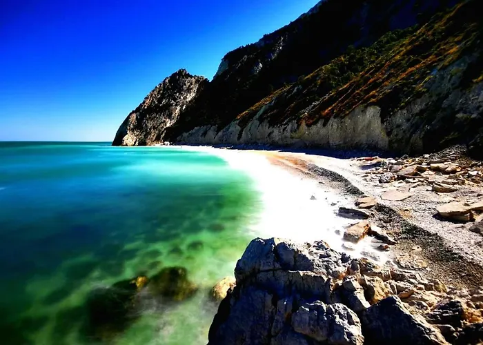 Sea View Sirolo Di Amedeo