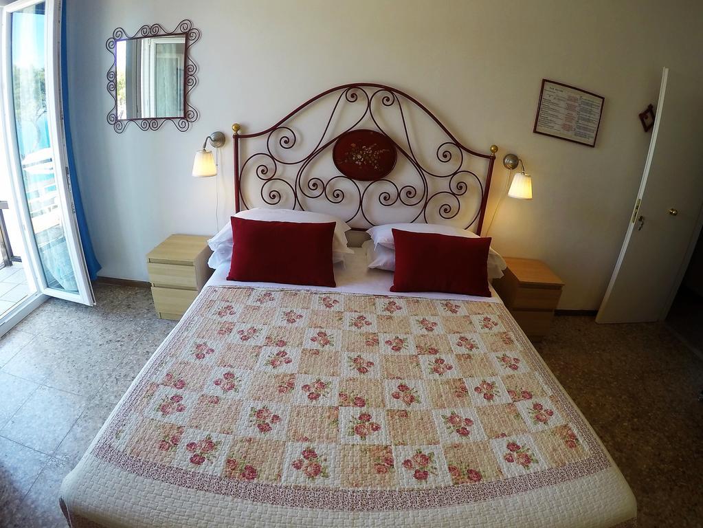 Sea View Di Amedeo Bed & Breakfast *