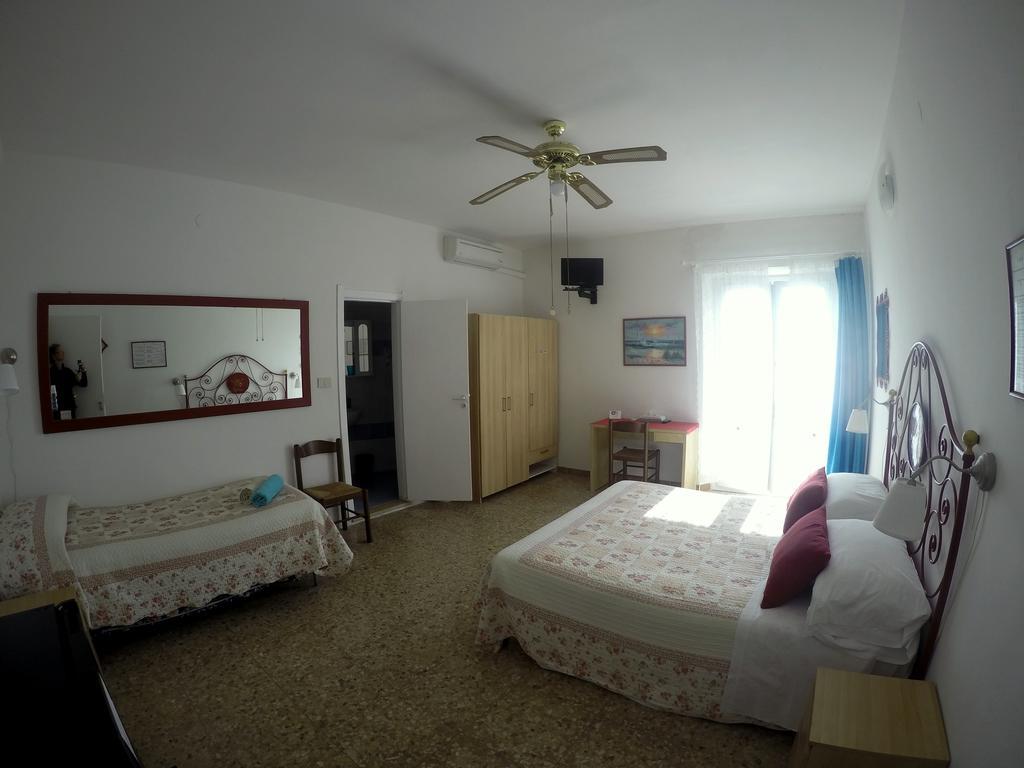 Sea View Di Amedeo Bed & Breakfast *