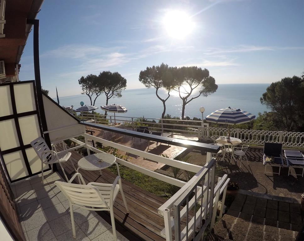 Bed & Breakfast Sea View Di Amedeo